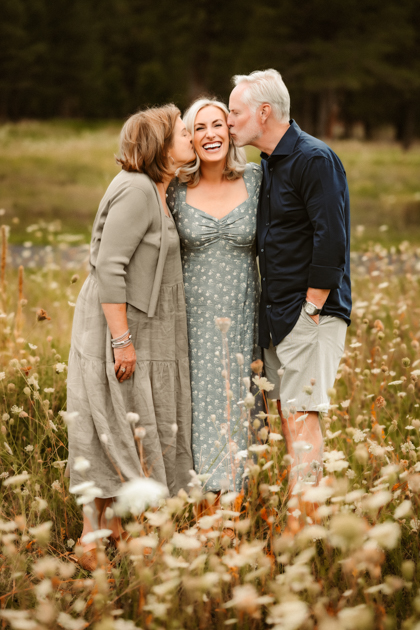 Flagstaff, Arizona extended family photography session at Forest Highlands.