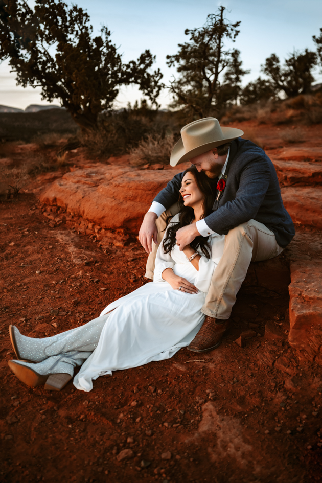 Sedona elopements photography of bride and groom